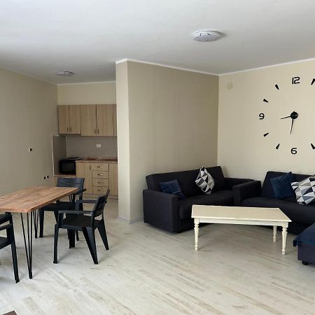 Apartment In Qerret 格勒姆 外观 照片