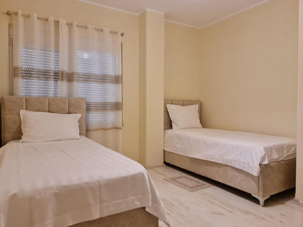 Apartment In Qerret 格勒姆 外观 照片